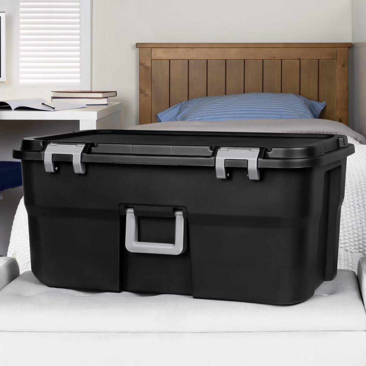 22 Gallon Black Wheeled Plastic Storage Trunk with Handle I105