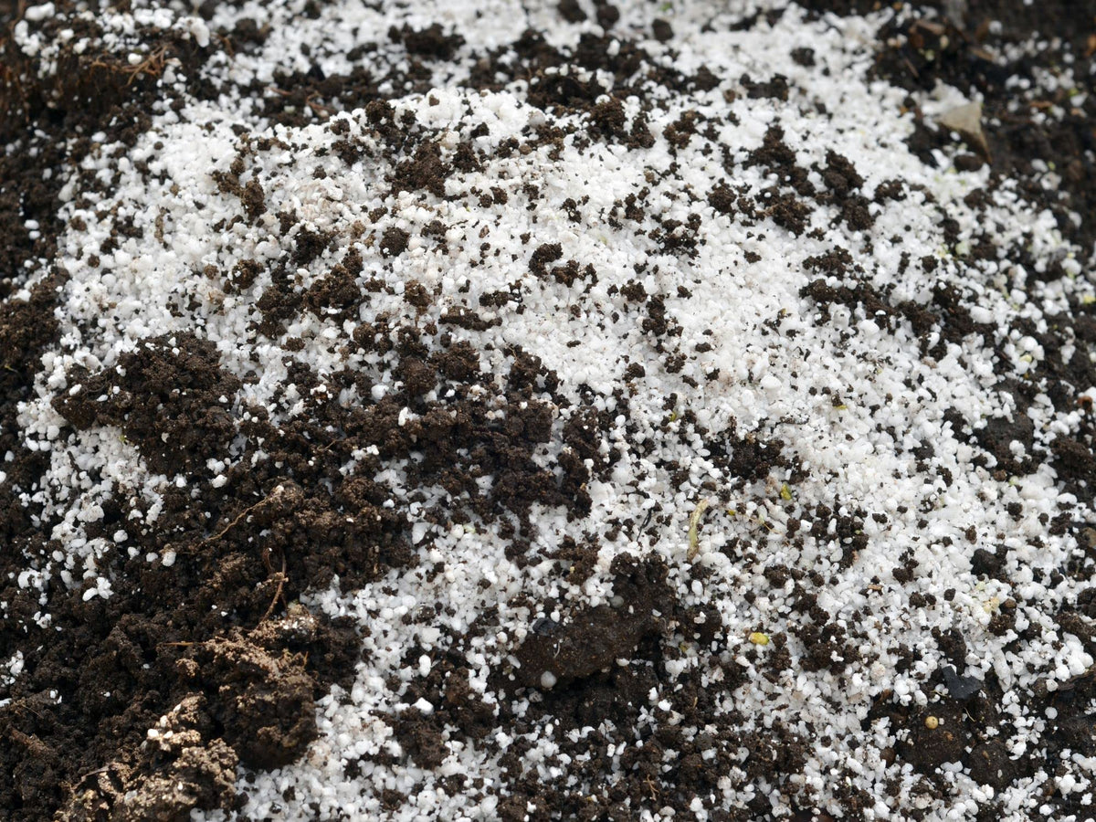 4 Cubic Foot Planting Soil Additive G979320